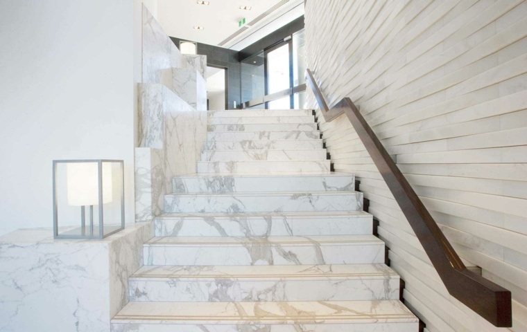 Empresa de escaleras de mármol Valencia profesional